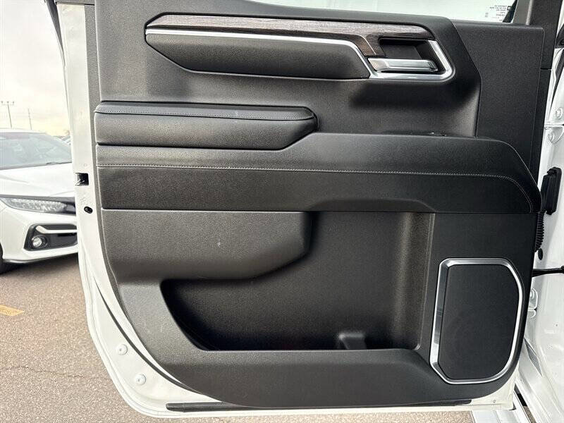 Used 2024 Chevrolet Silverado 1500 LTZ image 16