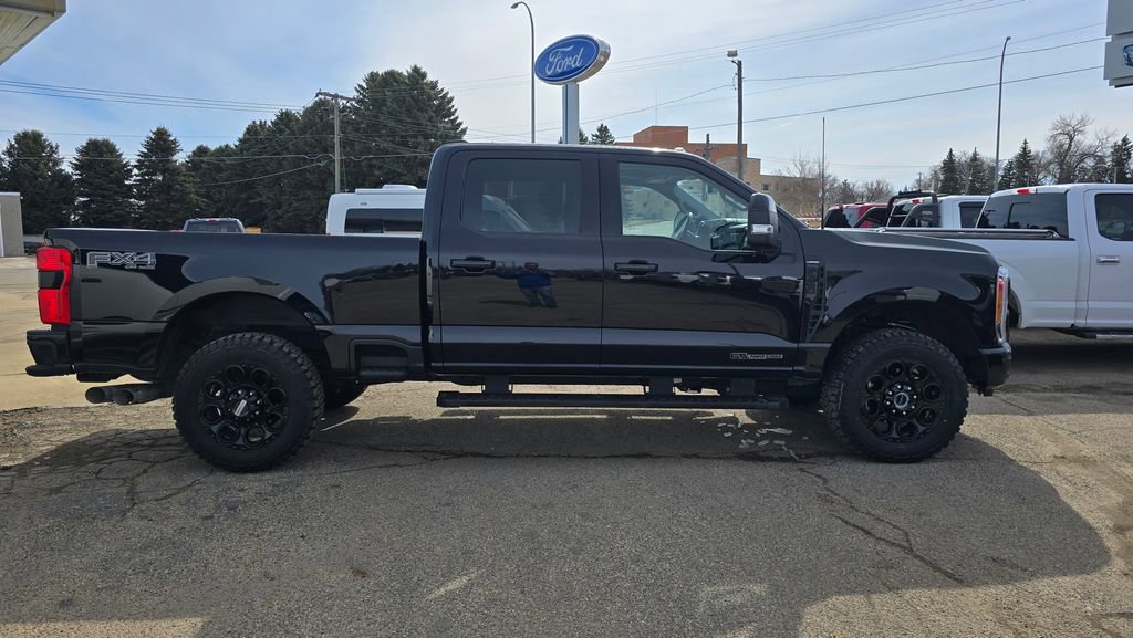 Used 2023 Ford F350 Lariat w/ Black Appearance Package image 5