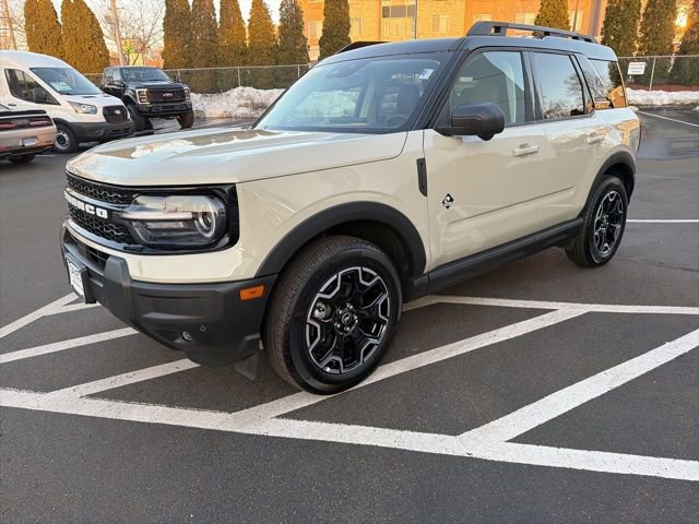 Used 2025 Ford Bronco Sport Outer Banks w/ Outer Banks Tech Package+ image 3