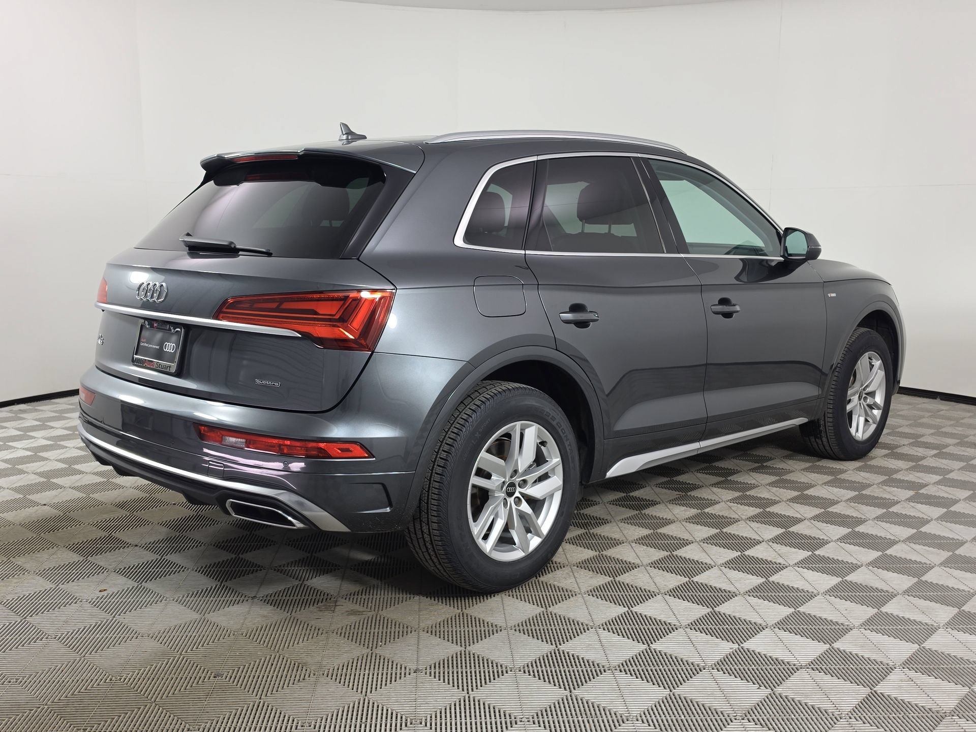 Certified 2023 Audi Q5 2.0T Premium w/ Convenience Package AWD/4WD image 7