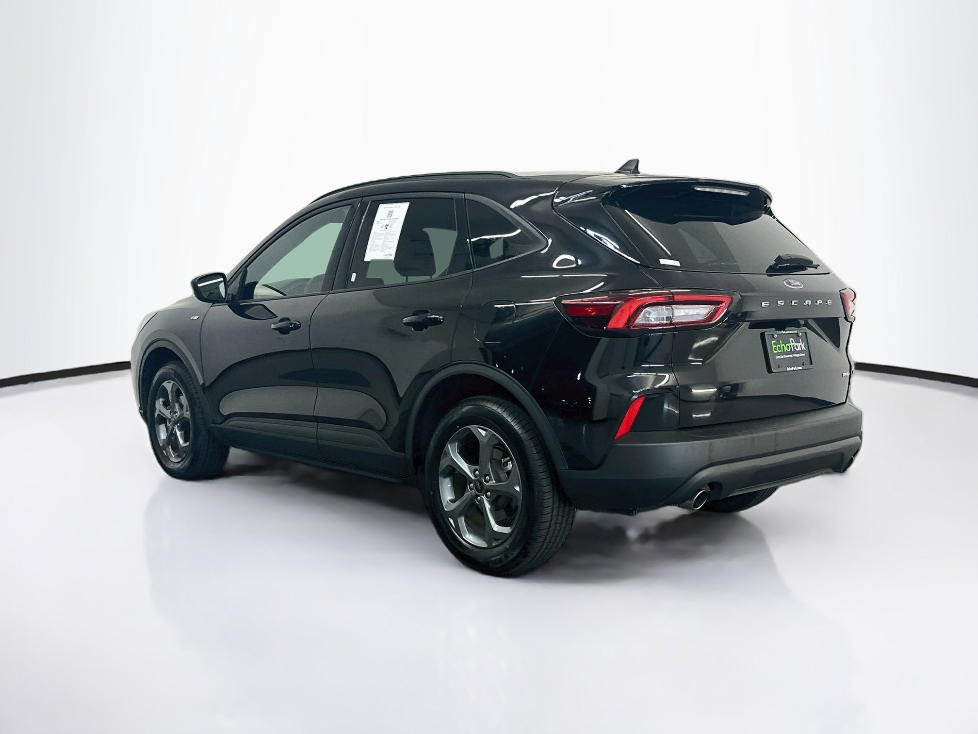 Used 2025 Ford Escape ST-Line Select AWD/4WD image 5