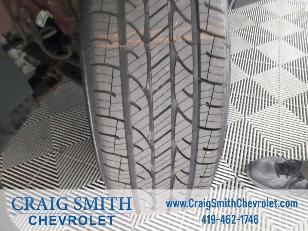 Used 2019 Chevrolet Trax LT w/ LT Convenience Package AWD/4WD image 29