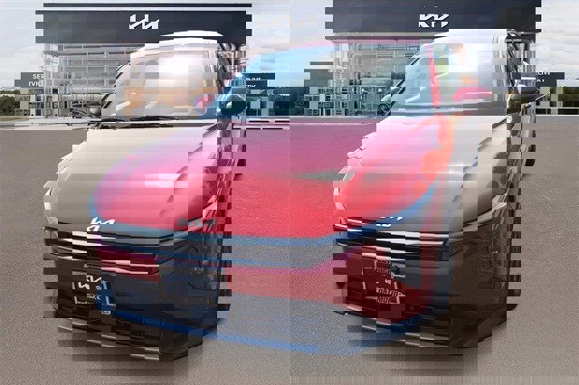 New 2025 Kia K4 EX image 8