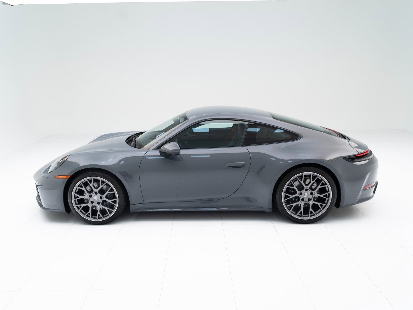 Certified 2025 Porsche 911 Carrera image 2