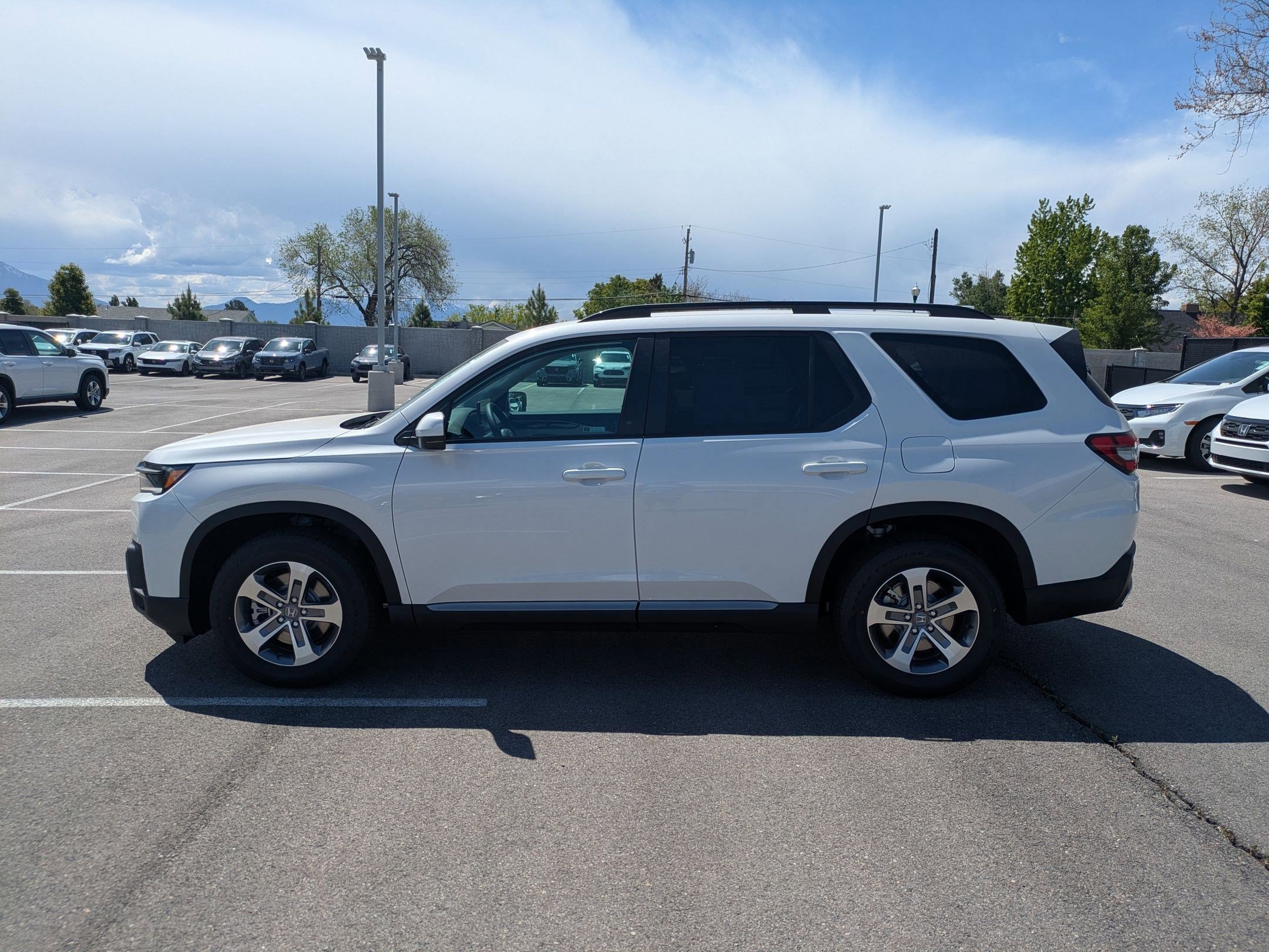 New 2026 Honda Pilot Elite image 8