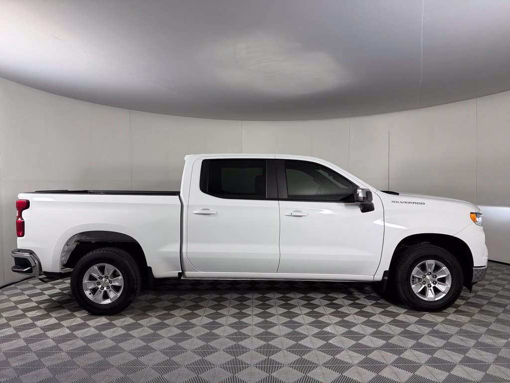 Used 2025 Chevrolet Silverado 1500 LT RWD image 5