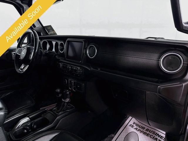 Used 2018 Jeep Wrangler Unlimited Sahara w/ Uconnect 4C Nav & Sound Group AWD/4WD image 31