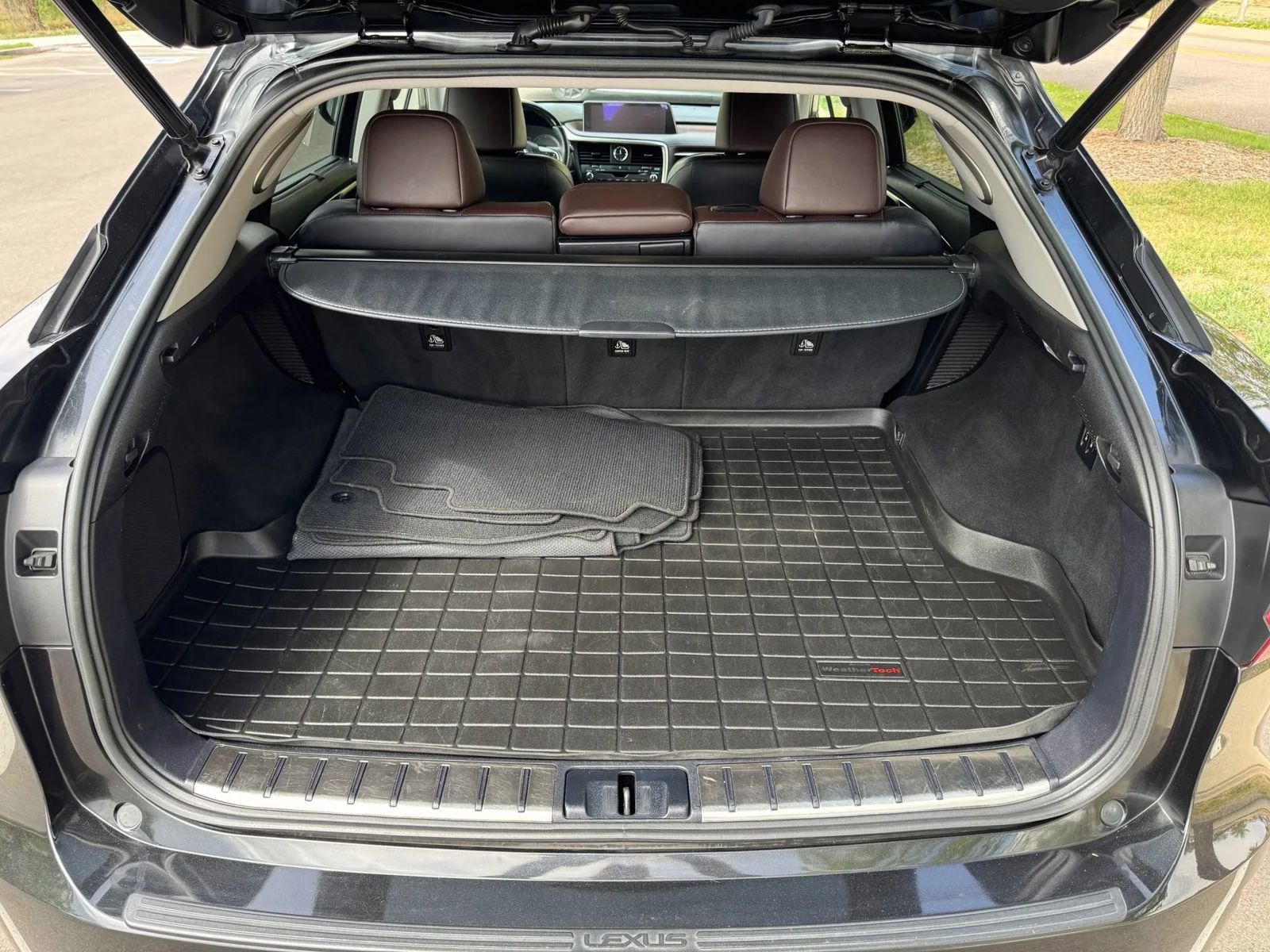 Used 2017 Lexus RX 450h AWD w/ Luxury Package image 13
