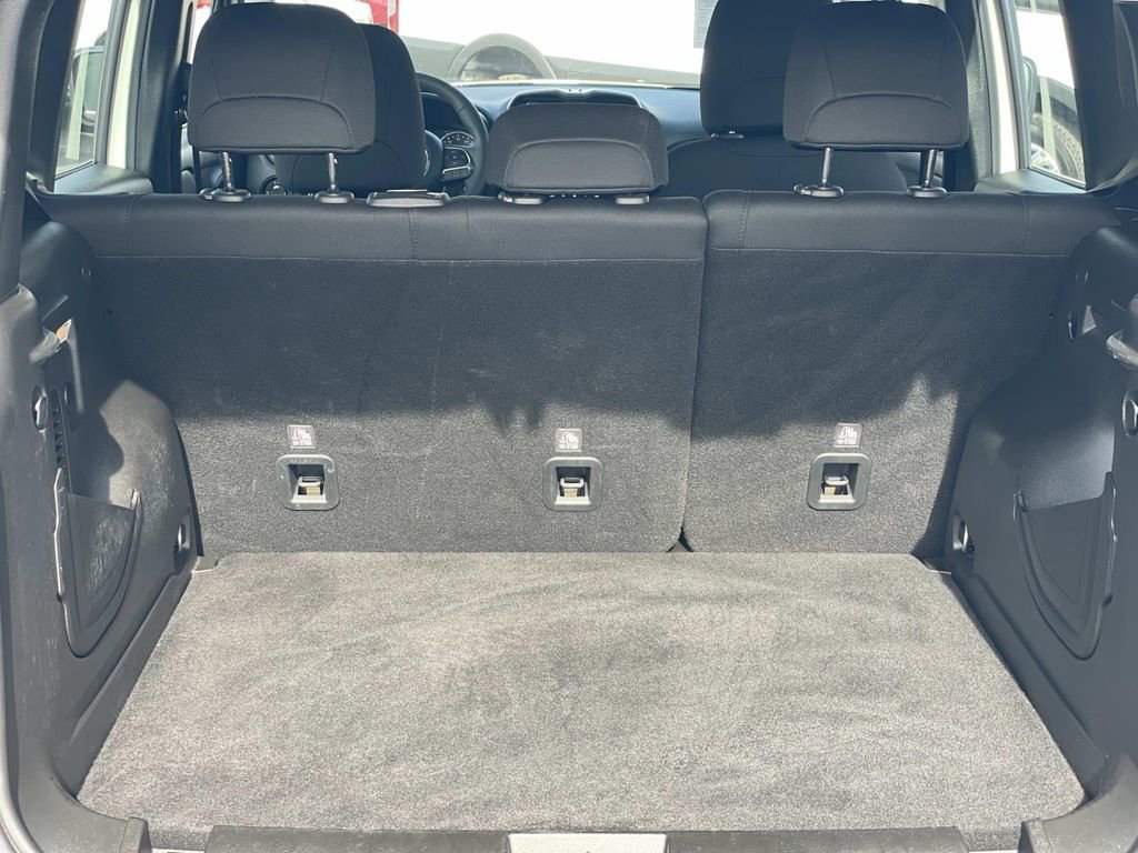 Used 2022 Jeep Renegade Sport image 29