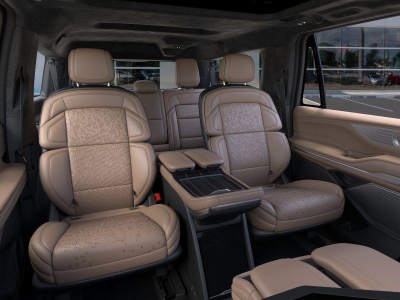 New 2026 Lincoln Navigator L Black Label AWD/4WD image 11