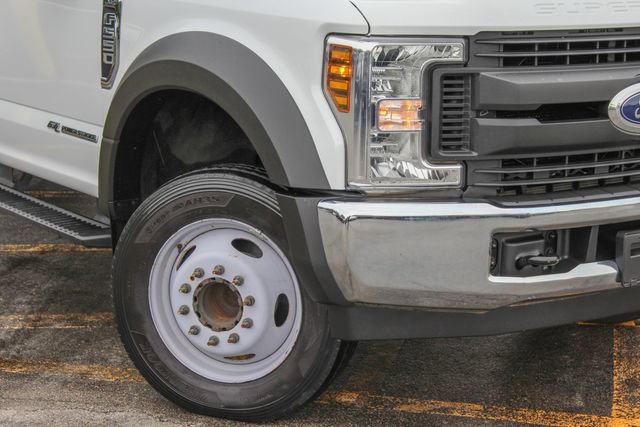 Used 2019 Ford F550 2WD Regular Cab Super Duty image 3