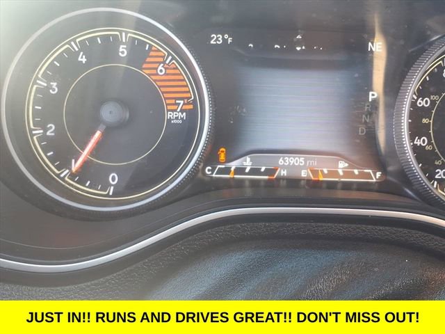 Used 2019 Jeep Cherokee Overland w/ Technology Group image 18