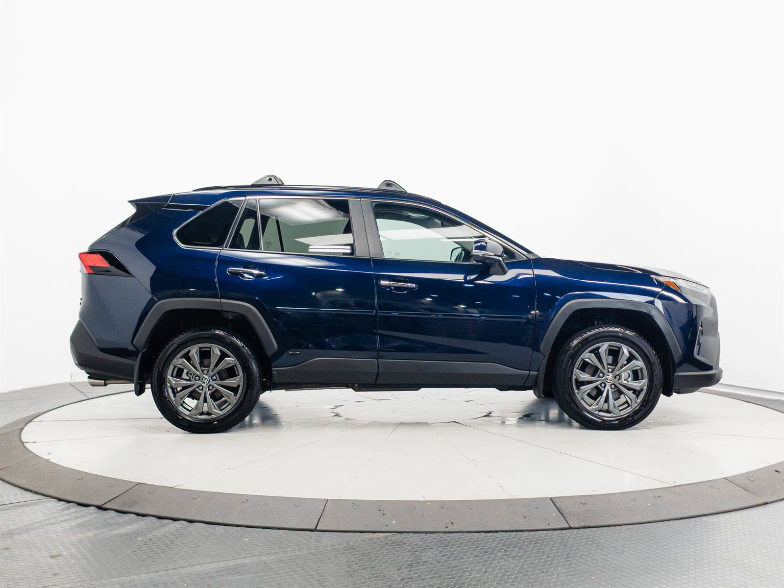 Certified 2024 Toyota RAV4 Limited w/ Advanced Technology Package AWD/4WD image 15