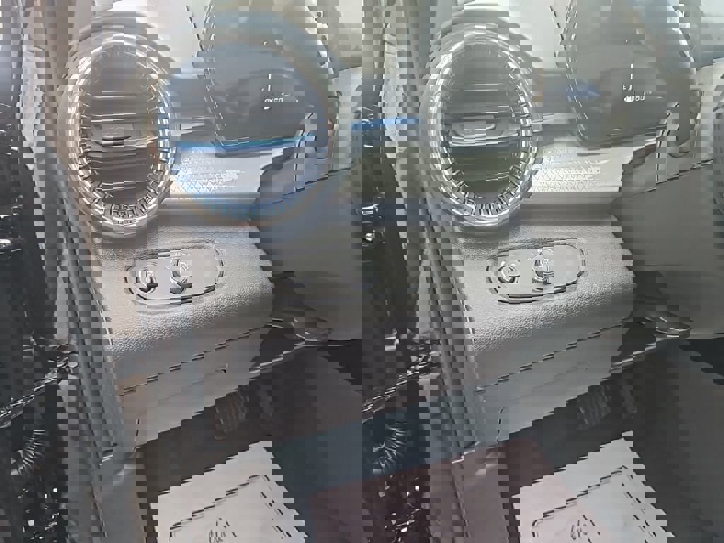 New 2026 Chevrolet Trax LT image 11