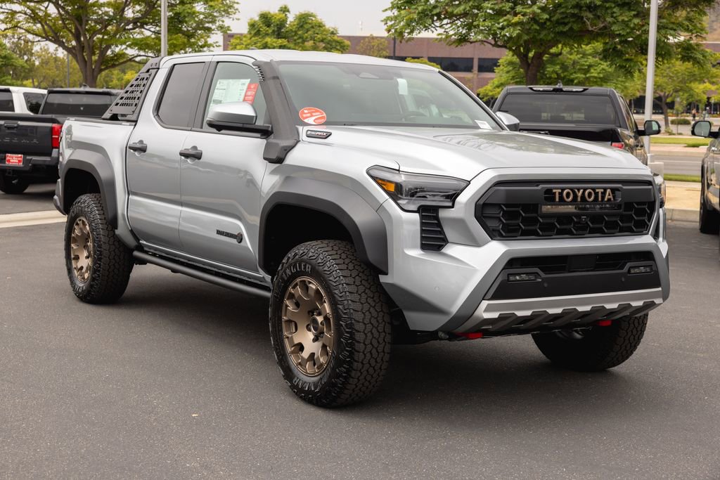 New 2025 Toyota Tacoma Trailhunter image 4