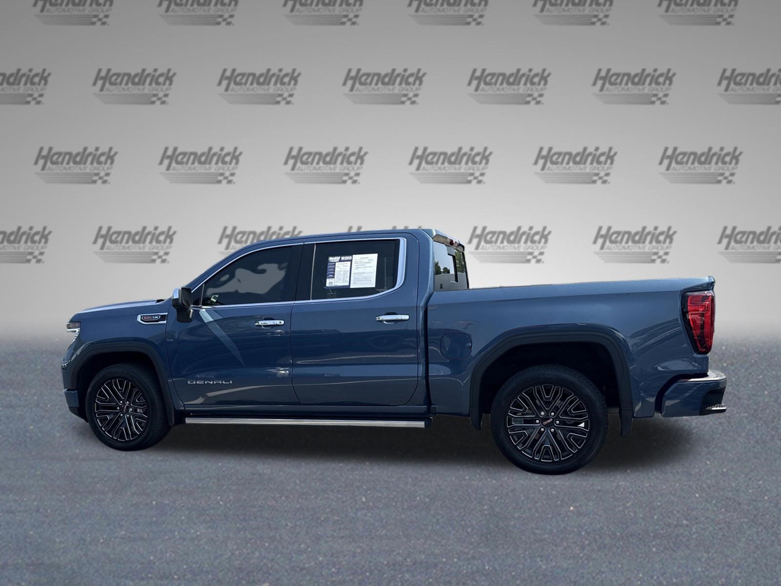 Used 2024 GMC Sierra 1500 Denali AWD/4WD image 7