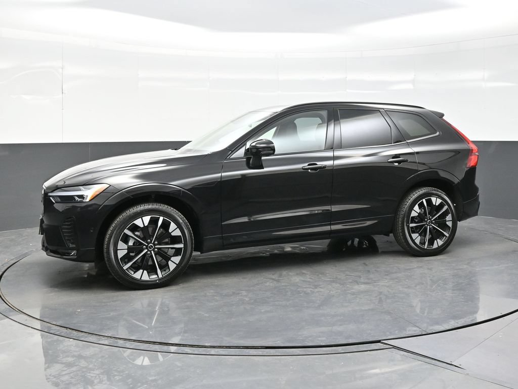 Used 2026 Volvo XC60 B5 Plus AWD/4WD image 3