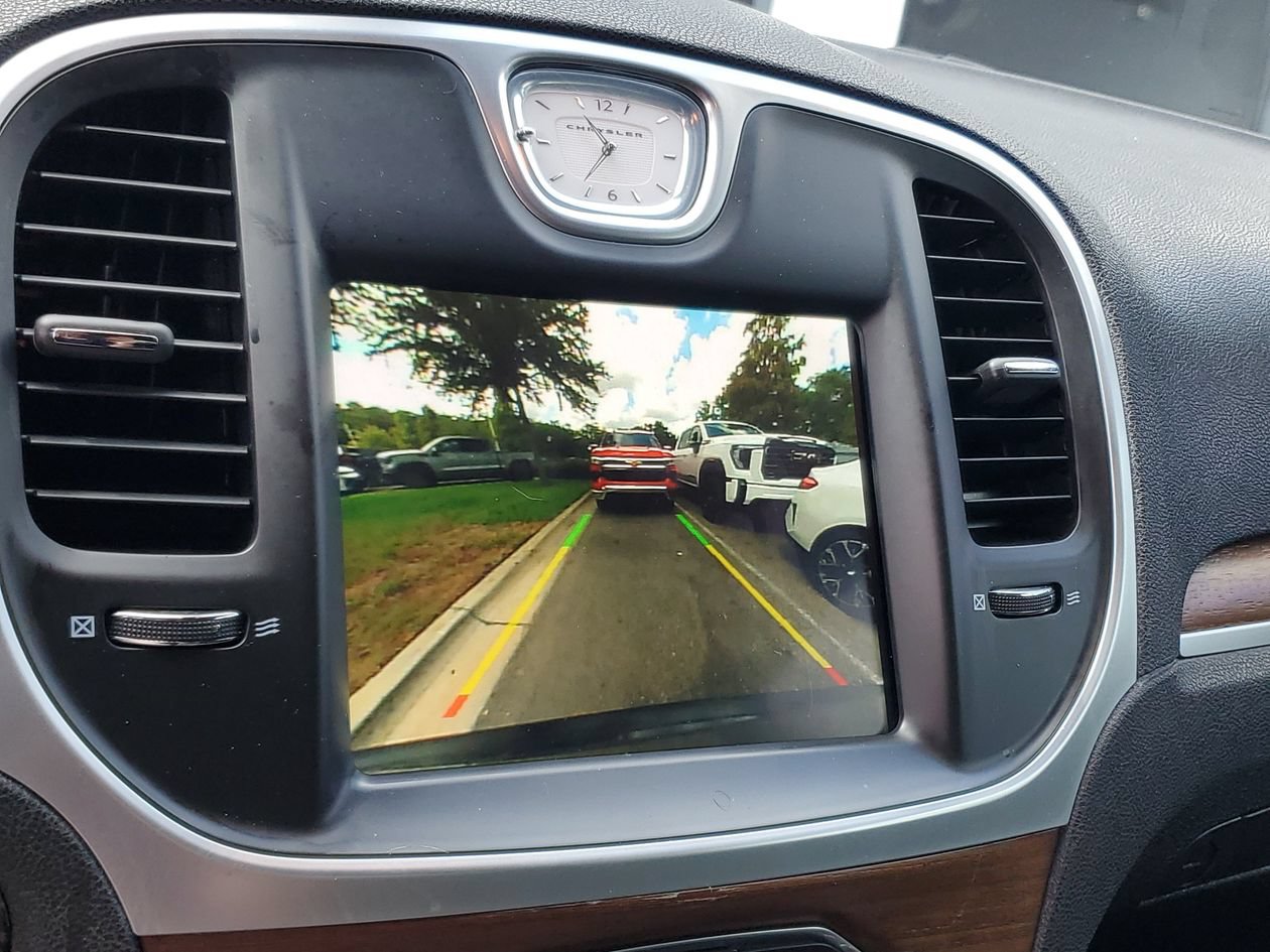 Used 2019 Chrysler 300 C RWD image 20