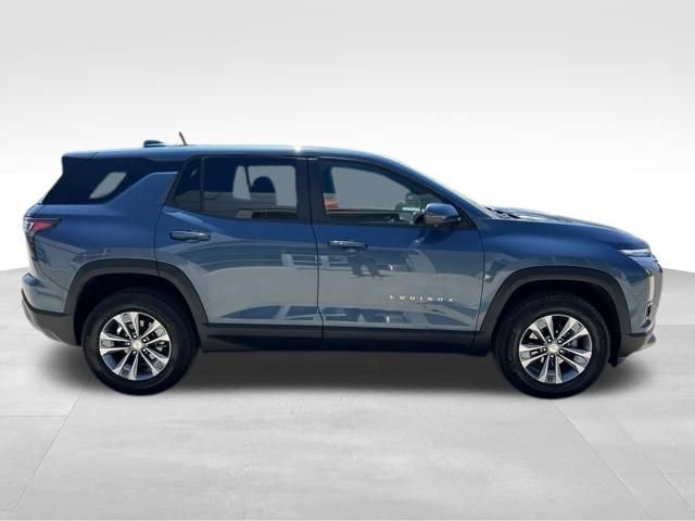 Used 2025 Chevrolet Equinox LT w/ Safety and Technology Package AWD/4WD image 9