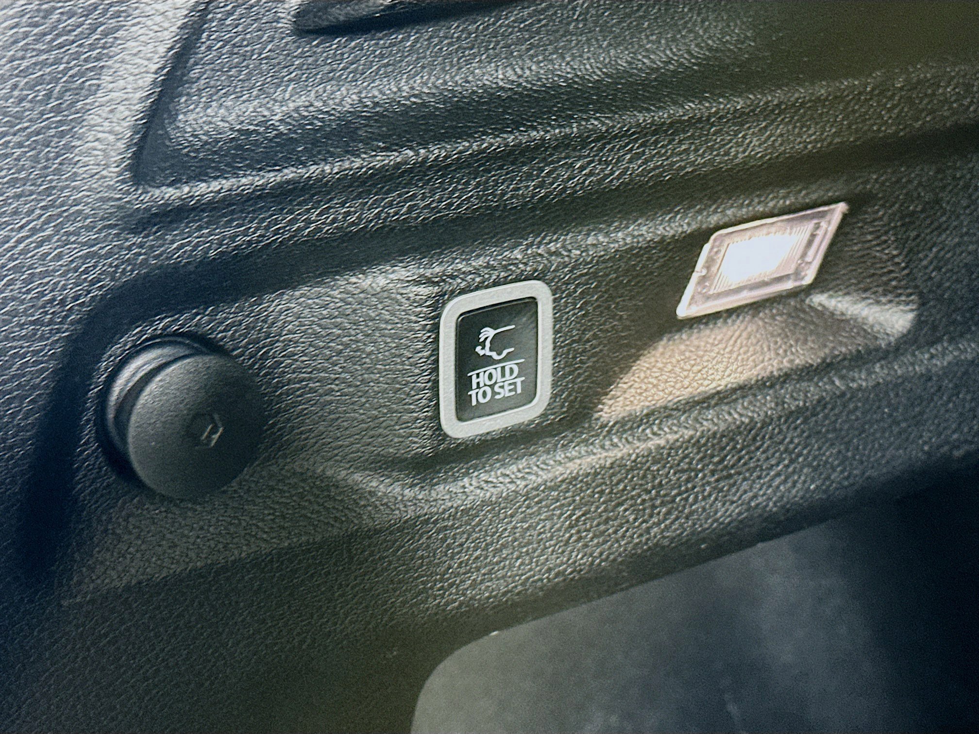 Used 2022 Jeep Grand Cherokee L Limited image 30