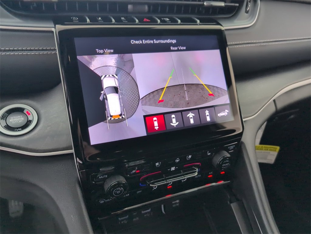 New 2025 Jeep Grand Cherokee Limited w/ Luxury Tech Group II image 12