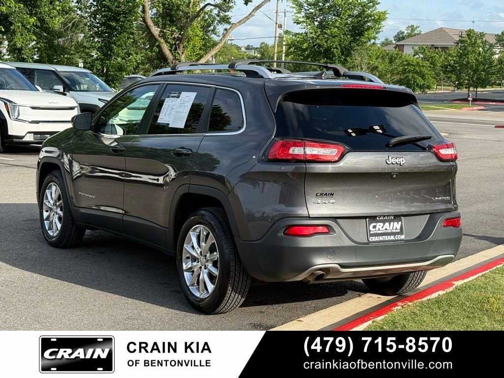 Used 2016 Jeep Cherokee Limited AWD/4WD image 5