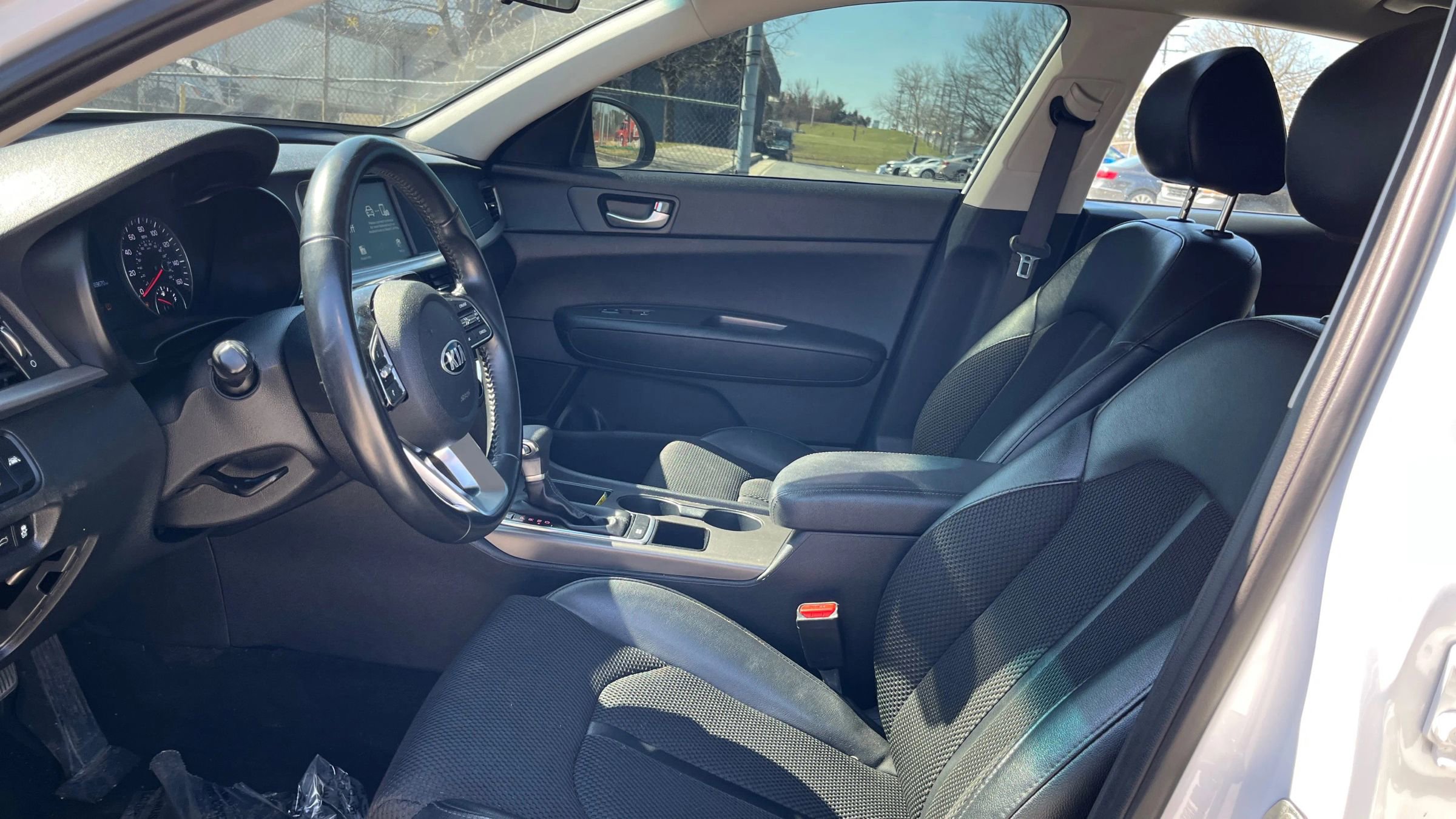 Used 2020 Kia Optima S image 9