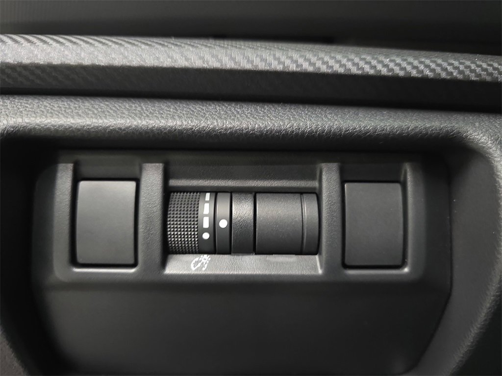 Used 2025 Subaru Crosstrek 2.5i Limited w/ Crosstrek Mirror Package image 28