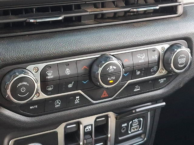 Used 2025 Jeep Wrangler Unlimited Sport AWD/4WD image 14