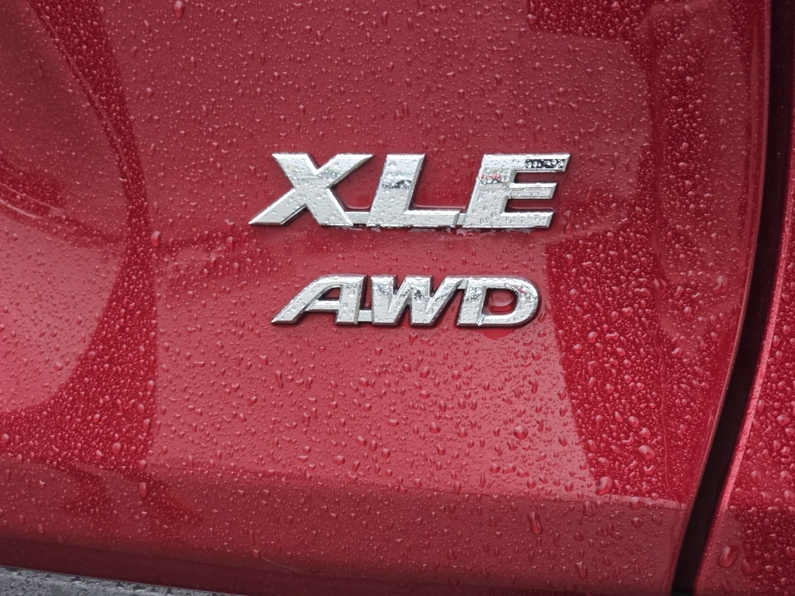 Used 2023 Toyota RAV4 XLE AWD/4WD image 4