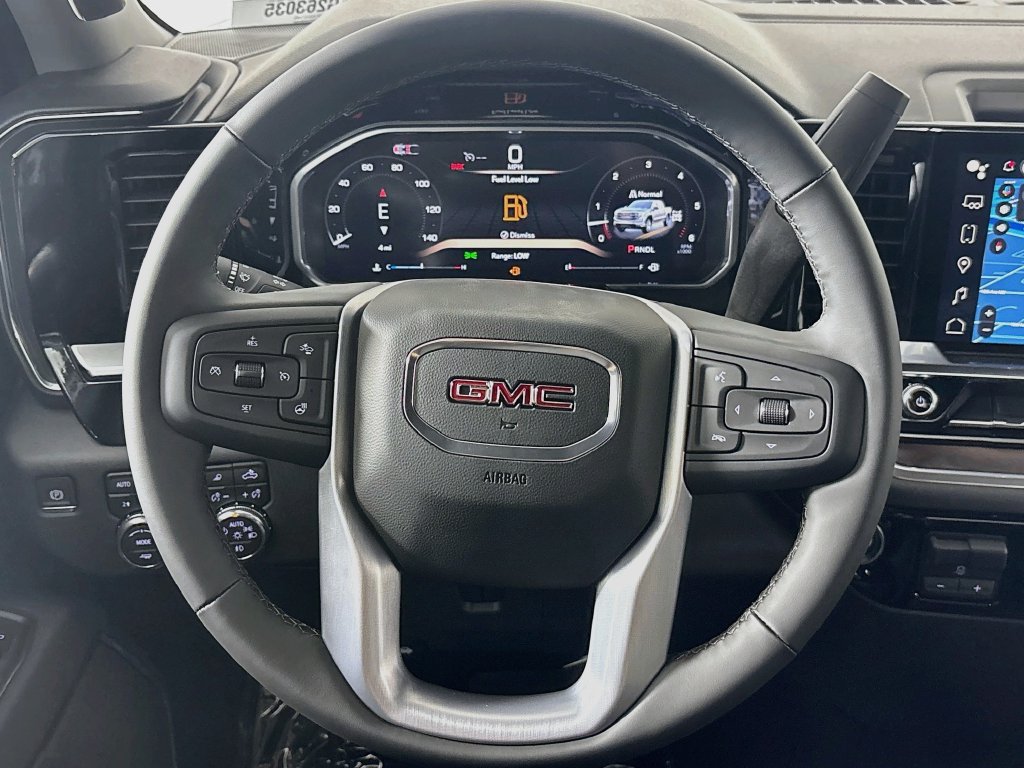 New 2026 GMC Sierra 1500 SLT w/ X31 Off-Road Package AWD/4WD image 11