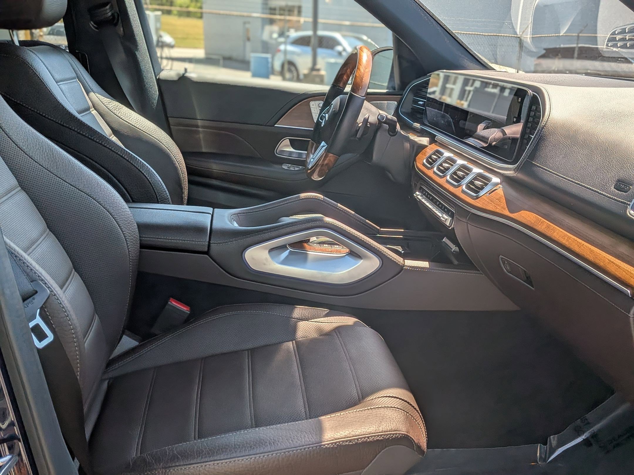 Certified 2022 Mercedes-Benz GLS 450 4MATIC image 41