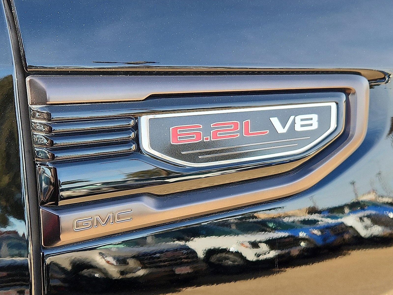 Used 2024 GMC Sierra 1500 AT4X image 9