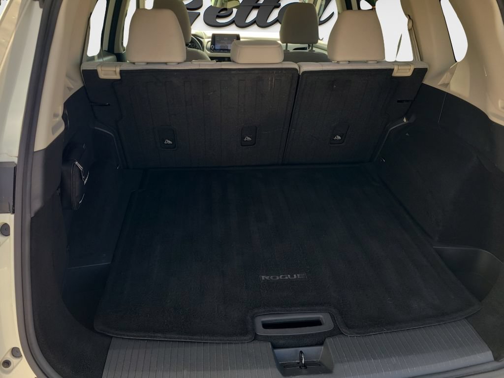 Used 2021 Nissan Rogue SV AWD/4WD image 9