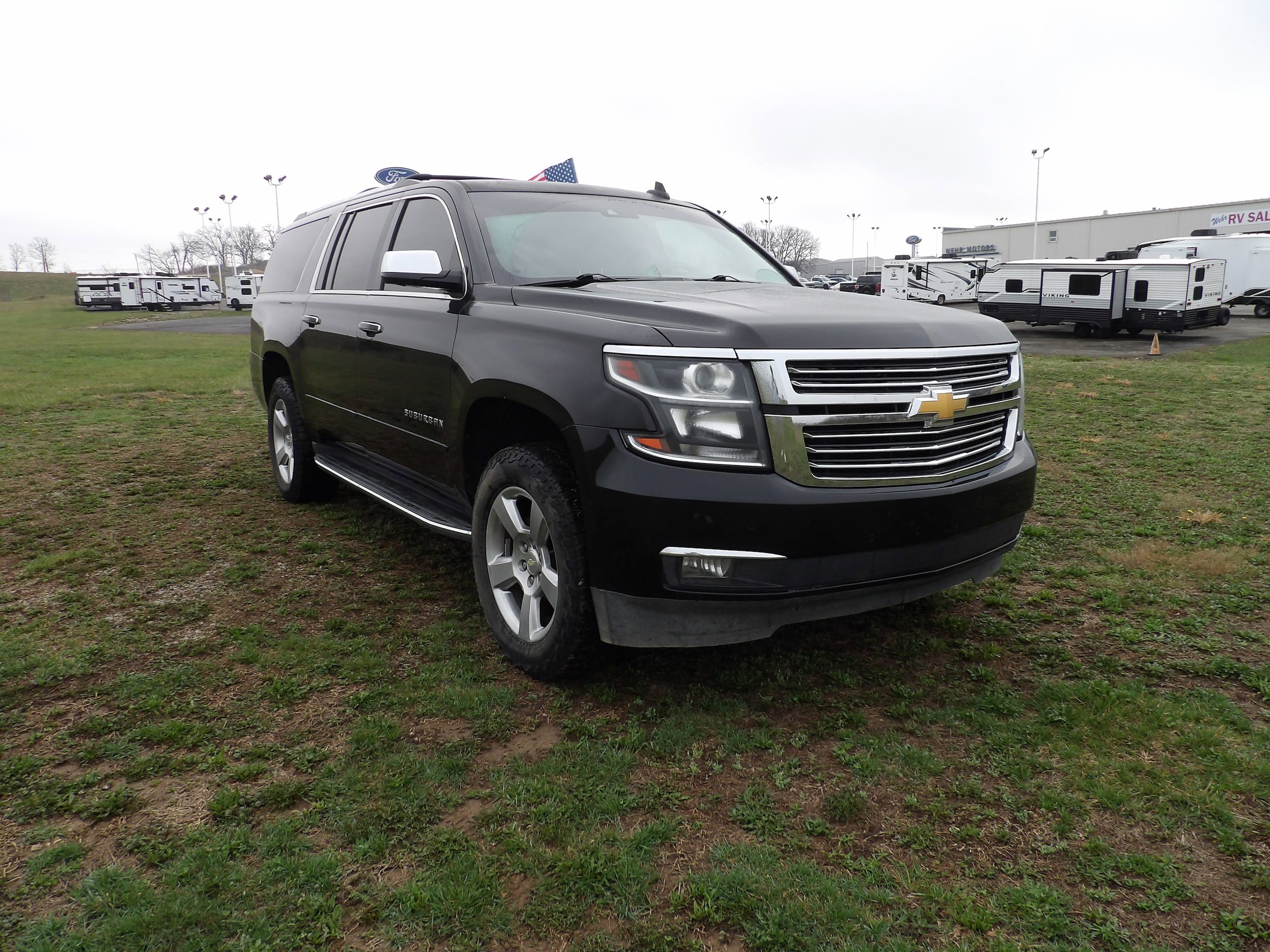 Used 2018 Chevrolet Suburban Premier image 4