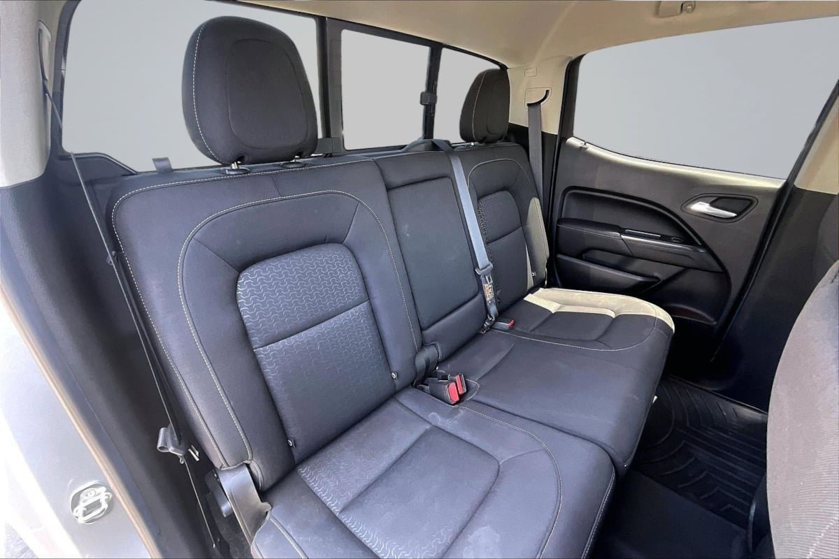 Used 2018 GMC Canyon SLE w/ SLE Convenience Package RWD image 28
