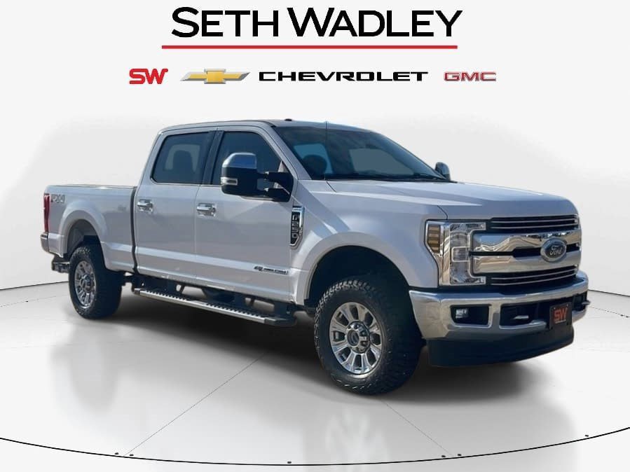 Used 2018 Ford F250 Lariat w/ Chrome Package image 1