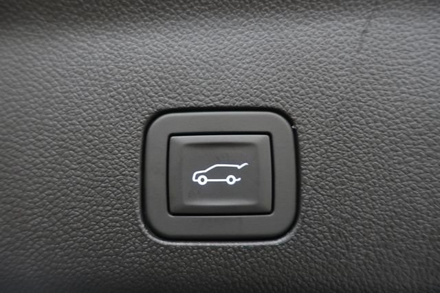 New 2026 Cadillac Escalade ESV Luxury image 23