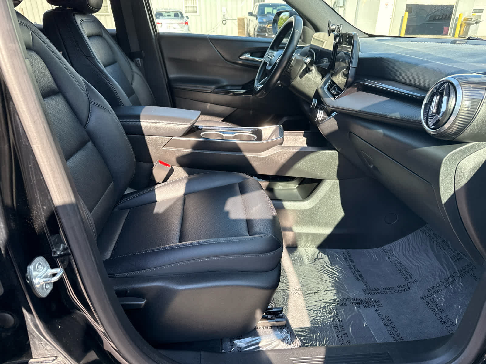 Used 2025 Chevrolet Equinox LT w/ Convenience Package II AWD/4WD image 12