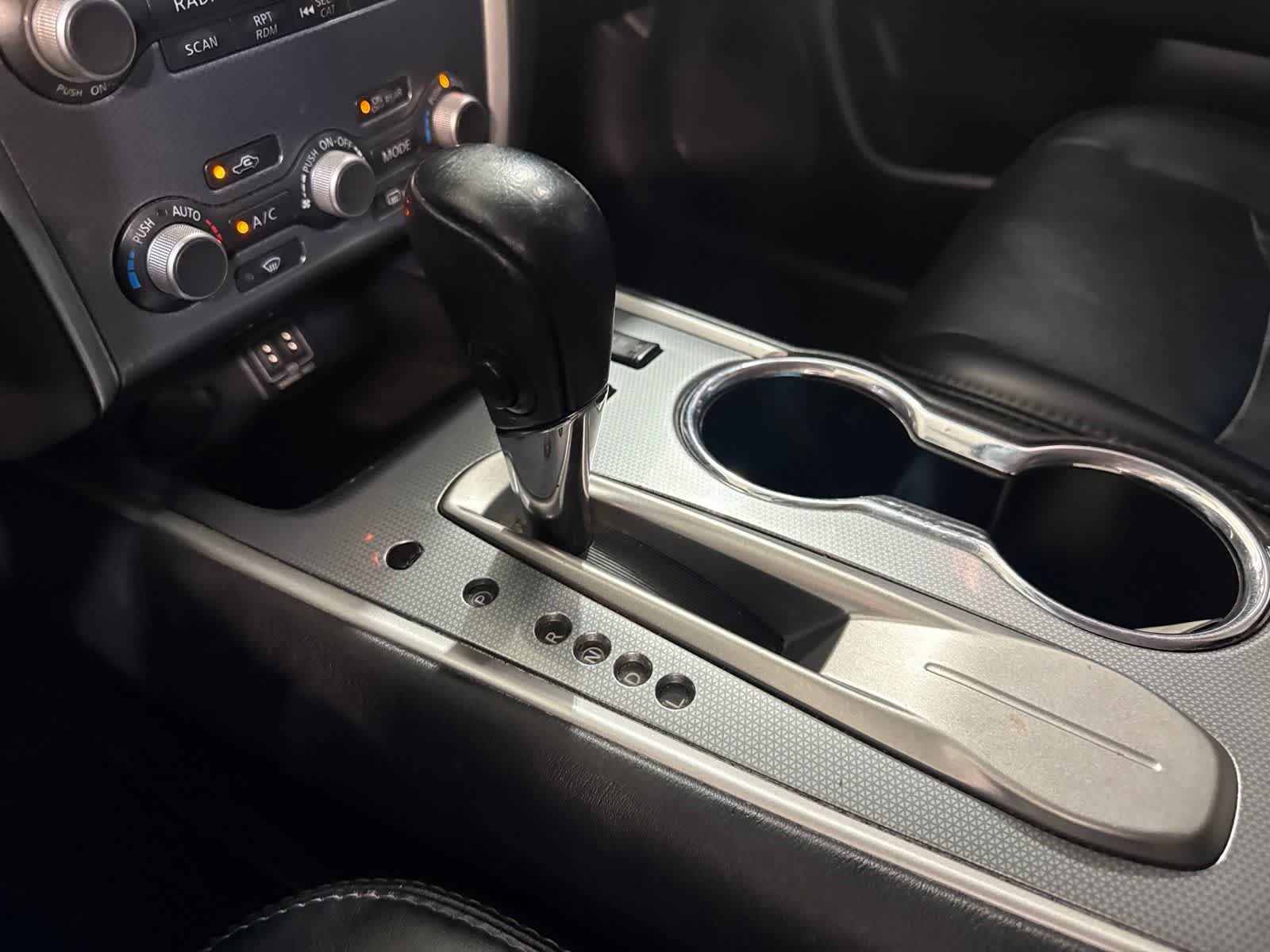 Used 2018 Nissan Pathfinder SL w/ Midnight Edition Package FWD image 28