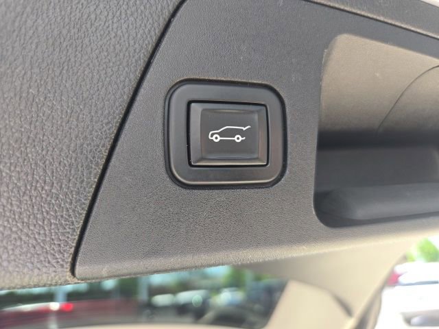 Used 2020 Buick Envision Essence FWD image 17