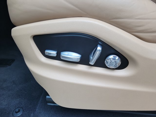 Used 2019 Porsche Cayenne AWD/4WD image 24