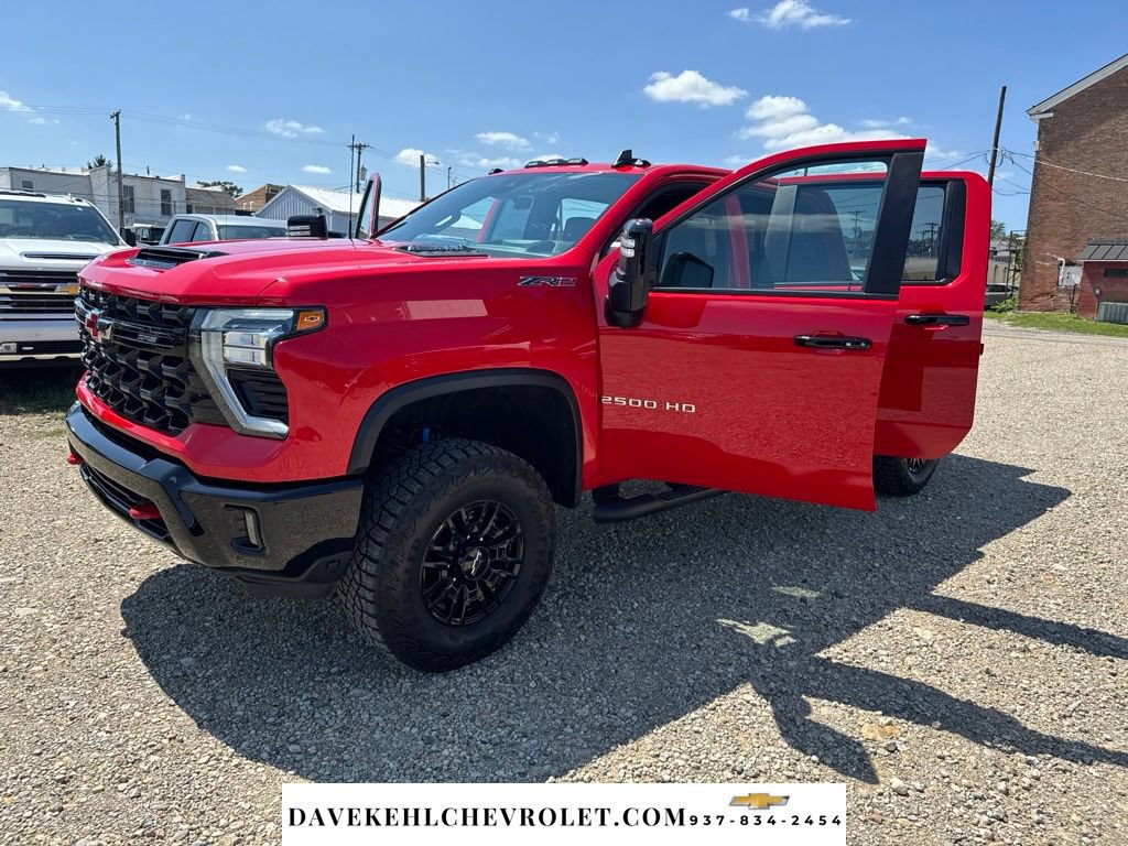 Used 2024 Chevrolet Silverado 2500 ZR2 w/ Technology Package AWD/4WD image 33