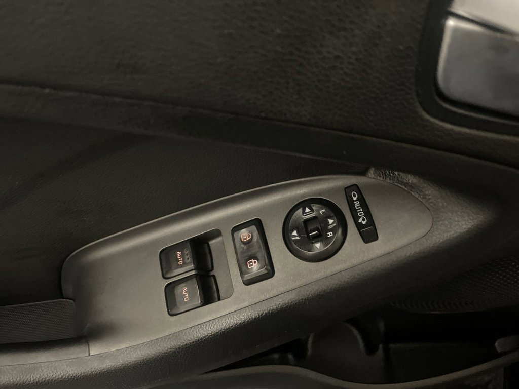 Used 2016 Kia Forte Koup EX image 15