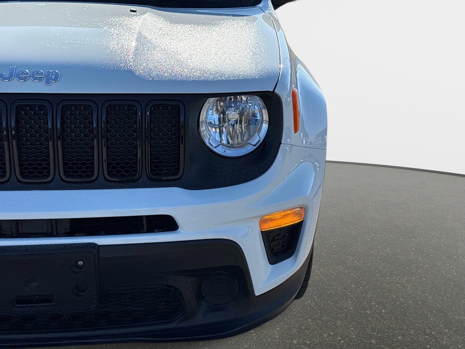 Used 2023 Jeep Renegade Latitude image 10