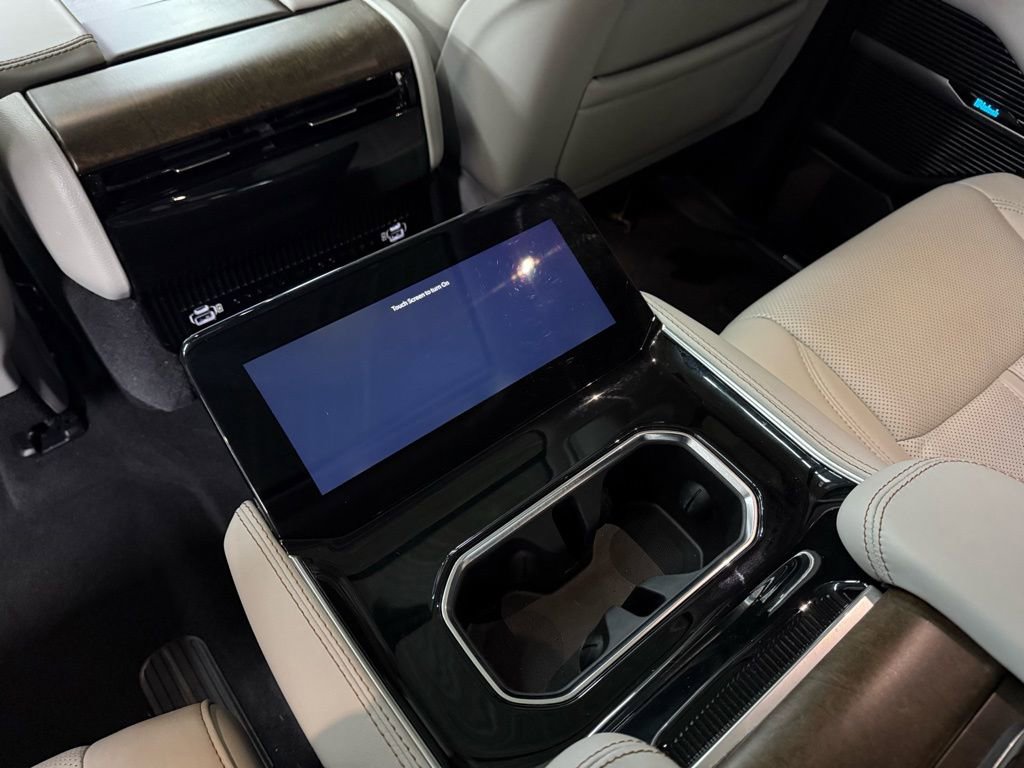 Used 2022 Jeep Grand Wagoneer Series I image 18