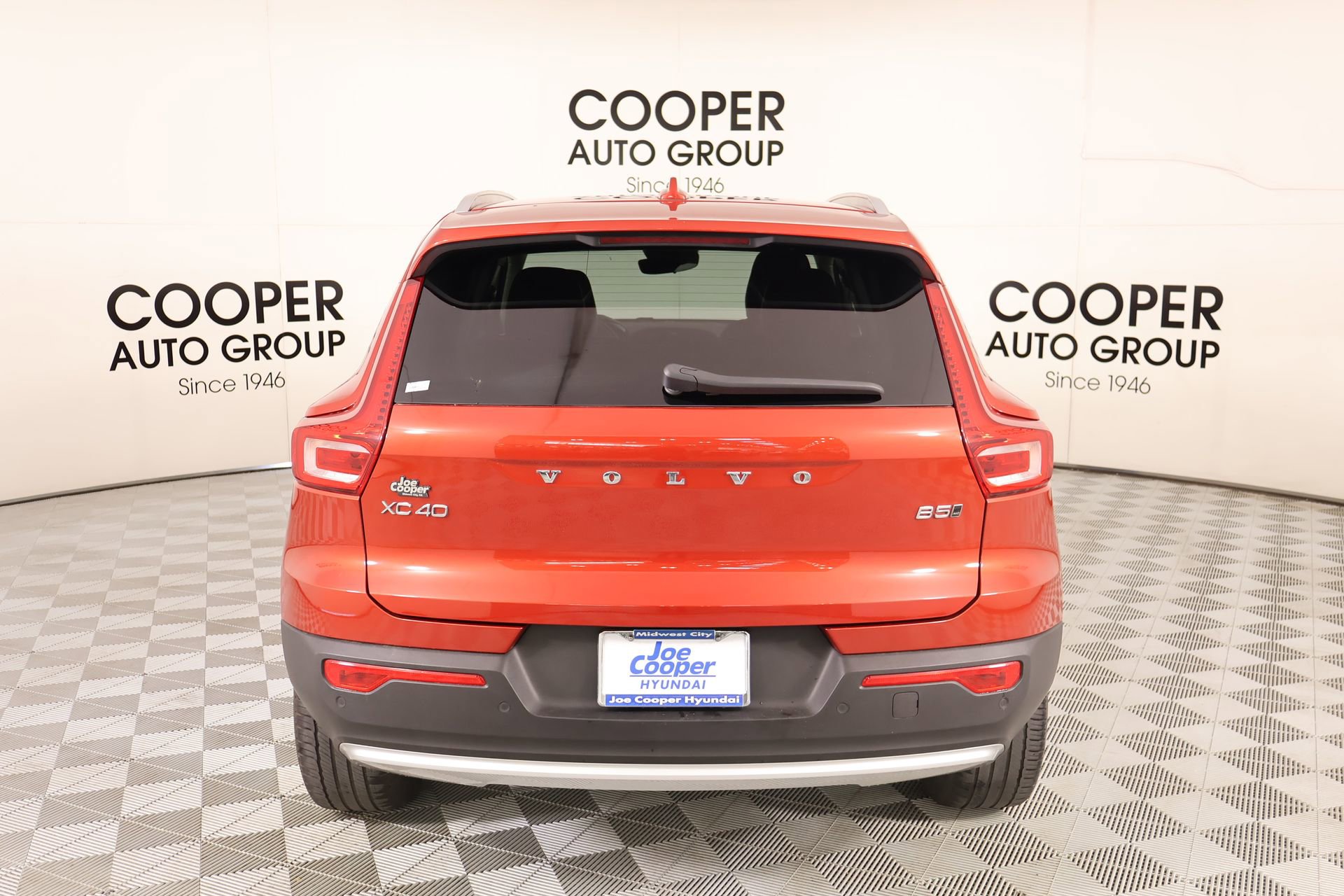 Used 2023 Volvo XC40 B5 Core image 21