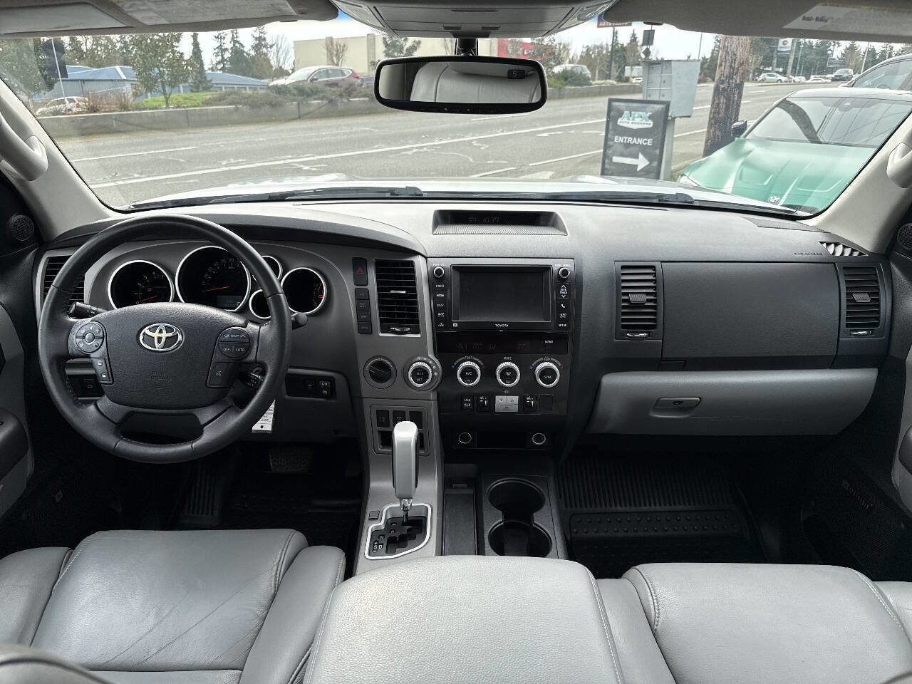 Used 2013 Toyota Sequoia Limited image 30