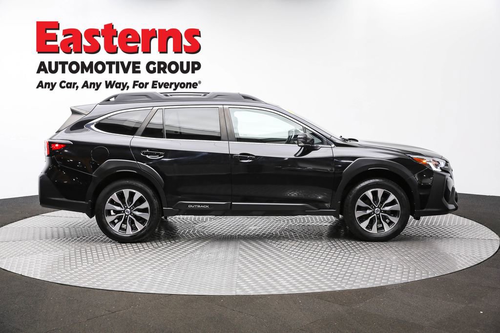 Used 2023 Subaru Outback Limited image 4