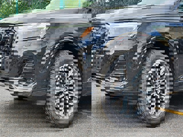 New 2025 Audi Q7 2.0T Premium image 8